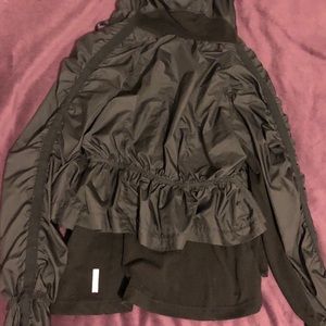 Adorable Zella windbreaker